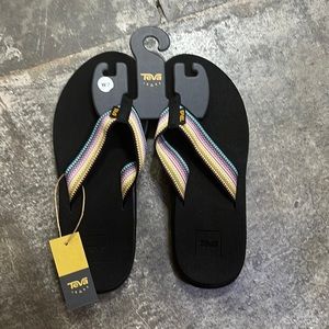 Teva Voya Flip